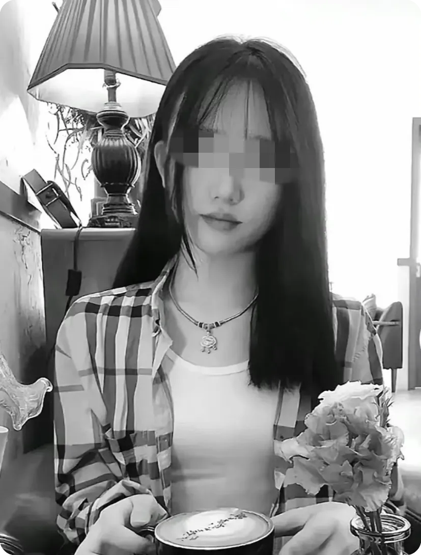 小米SU7高速碰撞起火事件后续!女孩真容被扒,聊天记录曝光! 第1张 小米SU7高速碰撞起火事件后续!女孩真容被扒,聊天记录曝光! 第1张